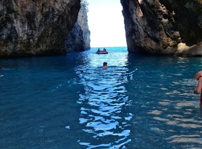 Il Giardino Dei Sogni Alojamento de Acomodação e Pequeno-almoço 3*