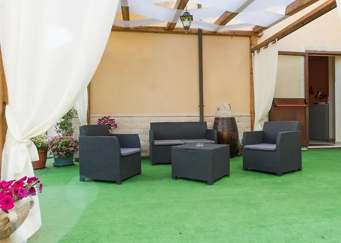 Alojamento de Acomodação e Pequeno-almoço Il Giardino Dei Sogni Santa Domenica Talao